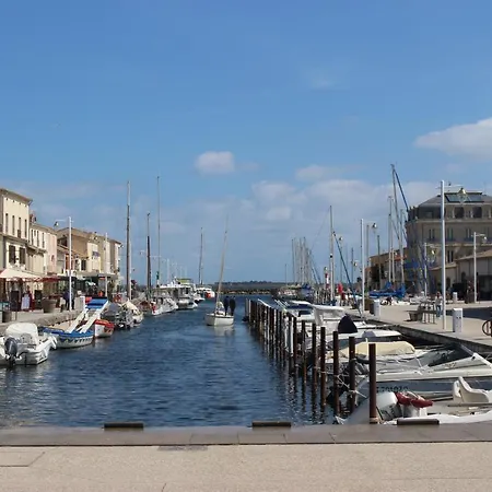 Le Terracotta , 2chambres, Terrasse, Piscine, Parking Gratuit, Wifi, Climatisation * Marseillan (Herault)