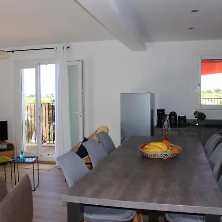 Le Terracotta , 2chambres, Terrasse, Piscine, Parking Gratuit, Wifi, Climatisation Apartmán *