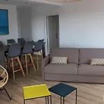 Le Terracotta , 2chambres, Terrasse, Piscine, Parking Gratuit, Wifi, Climatisation *