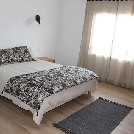 Le Terracotta , 2chambres, Terrasse, Piscine, Parking Gratuit, Wifi, Climatisation * Марсейан