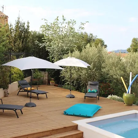 Le Terracotta , 2chambres, Terrasse, Piscine, Parking Gratuit, Wifi, Climatisation *