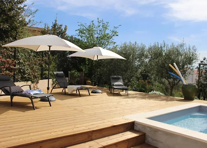 Le Terracotta , 2chambres, Terrasse, Piscine, Parking Gratuit, Wifi, Climatisation Apartmán