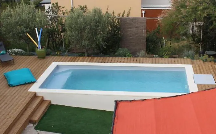 Le Terracotta , 2chambres, Terrasse, Piscine, Parking Gratuit, Wifi, Climatisation * Marseillan (Herault)